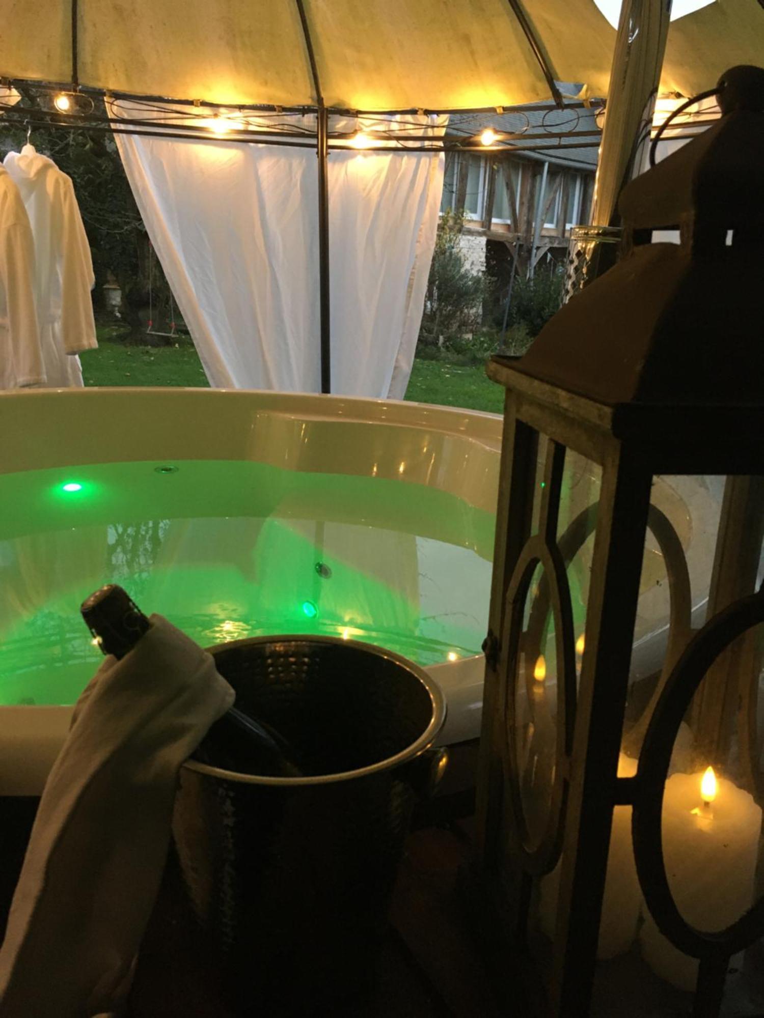 Paradis Fleuri Et Son Bain Nordique Chaussy  Exterior foto